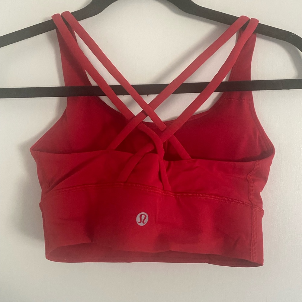 Lululemon sports bra